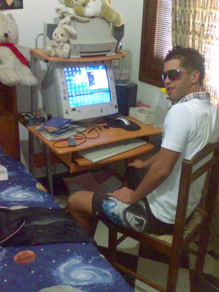 yo en mi habitacion